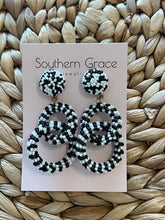 Load image into Gallery viewer, Black and White Seed Bead Earrings
