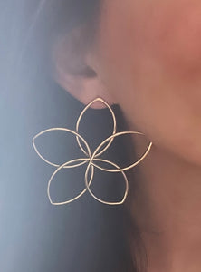 Gold Wire Flower Earrings